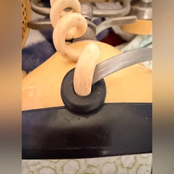 Retro Yellow Rotary-Style Corded Telephone - Picture 8 of 8